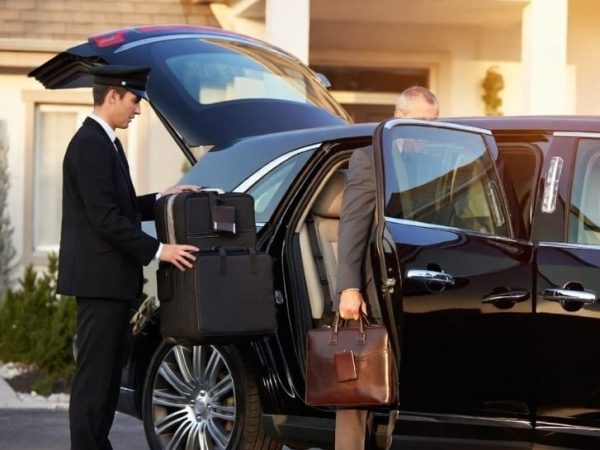 Airport Drop-Off (YYZ Departures) - 75 Thorncliffe Park Dr, East York, ON M4H 1L4, Canada
